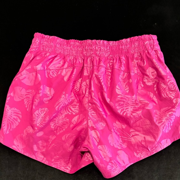 NWOT Atheleta Botanical Print Racer Run Shorts - Picture 3 of 7